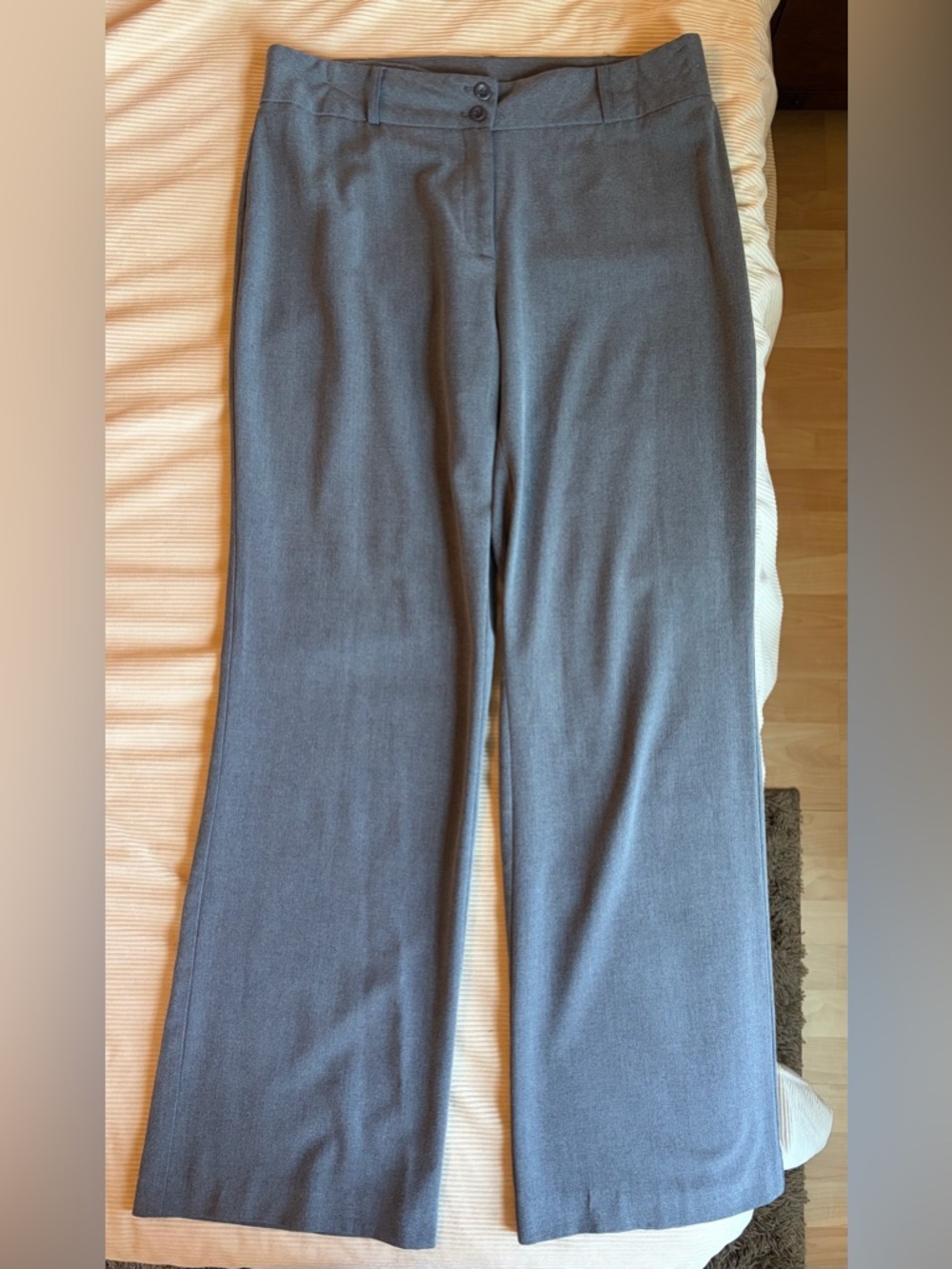 Van Heusen Charcoal Gray Knit Pants with Stretch